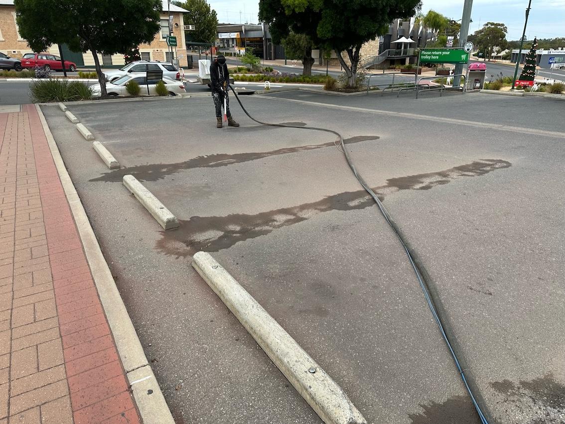 Gallery image 46 - /SA Regional Line Marking/Dustless Blasting/dustless_blasting_6906.jpeg
