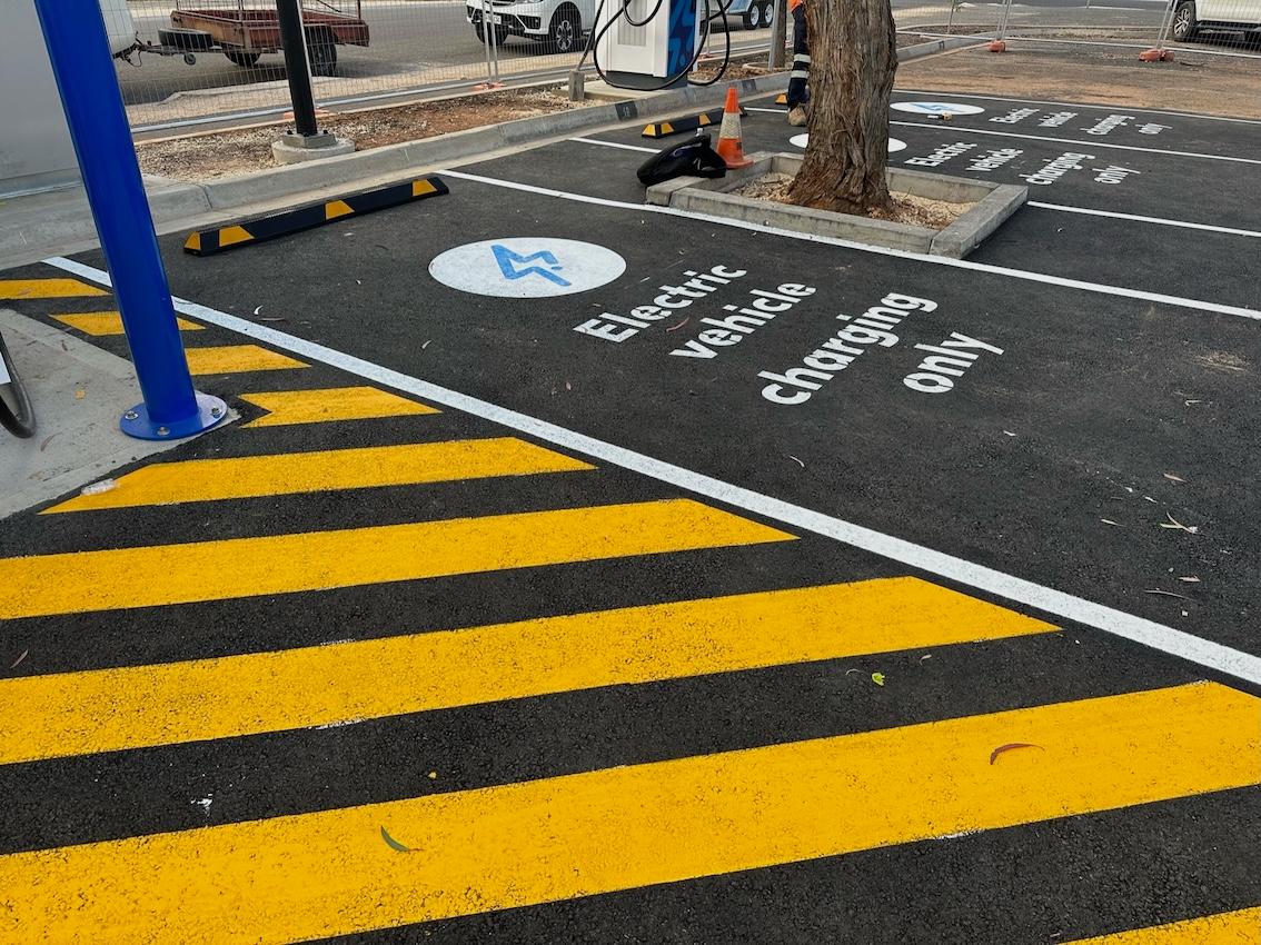 Gallery image 13 - /SA Regional Line Marking/Line Marking/line_marking_7458.jpeg
